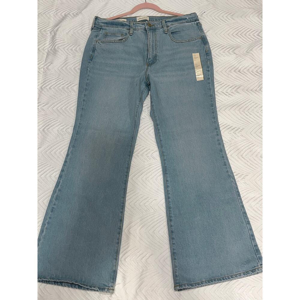 Universal Thread High Rise Flare Jeans Women’s 12 Short Blue Denim NWT